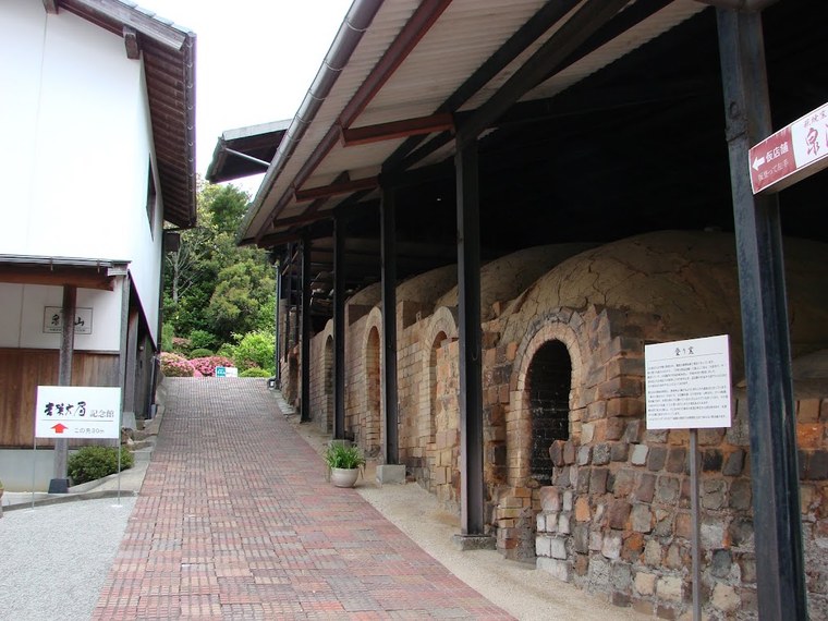 A traditional climbing kiln in Hagi, its brick firing chambers visible along a covered walkway