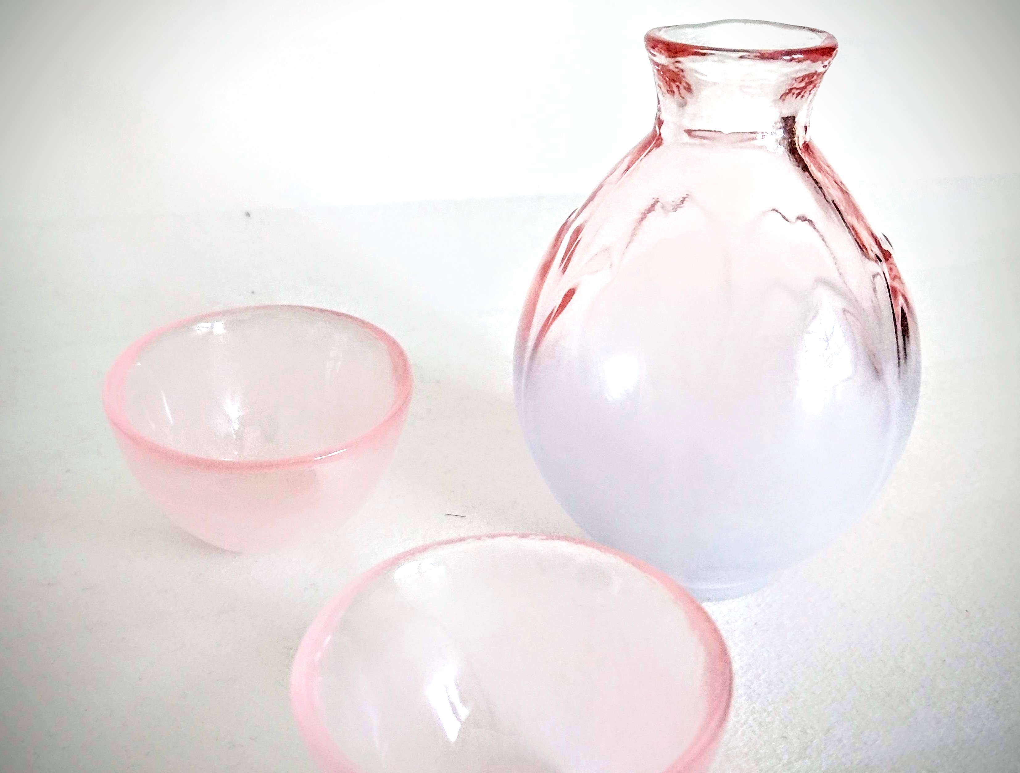 Japanese glass Sake cup set Guinomi Tokkuri beautiful pink clolor from japan